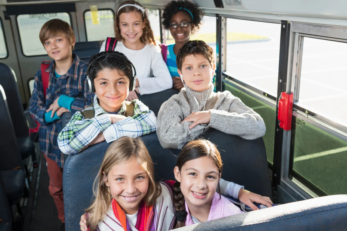 transporte-escolar-servicios-centros servicio de acompañamiento de transporte escolar para centros escolares